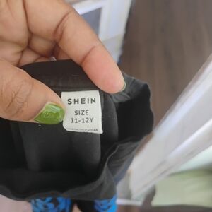 SHEIN Black Short Sleeve Tee